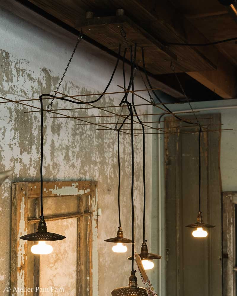 Lustre Rain